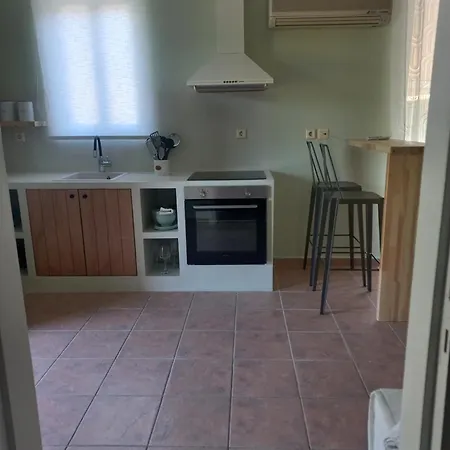 Ifigeneia Apartment *