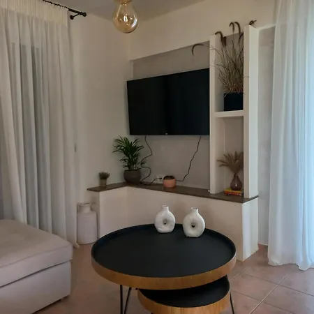 Ifigeneia Apartamento *